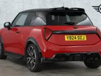 Used Mini Cooper S Hatch 201 HP (147 kW) 2024 Red Hatchback