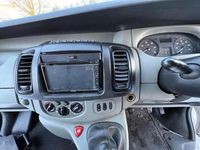 Used Renault Trafic 2006 Silver MPV
