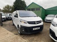 Używany Vauxhall Vivaro Sportive 2021 Biały Minivan