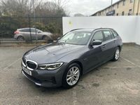 Begagnad BMW 330e Performance 2021 Grå Kombi