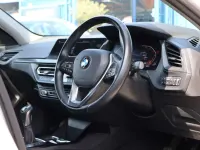 Usado BMW 118 Sport Line 2022 Branco Citadino
