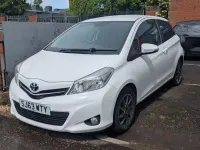 Used Toyota Yaris Edition 69 HP (50 kW) 2013 White Hatchback