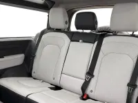 Used Land Rover Defender HSE Dynamic 350 HP (257 kW) 2024 Silver SUV