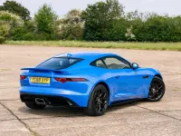 Używany Jaguar F-Type 300 KM (220 kW) 2018 Niebieski Coupe