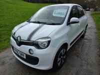 Second-hand Renault Twingo Play 70 CP (51 kW) 2015 Alb Hatchback