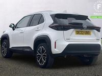 Used Toyota Yaris Hybrid 116 HP (85 kW) 2022 White Estate