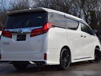 Second-hand Toyota Alphard Executive 2024 Alb Monovolum