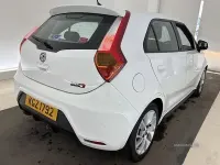 Used MG MG3 106 HP (77 kW) 2018 White Hatchback