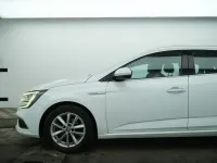 Used Renault Mégane GrandTour Dynamique 2017 White Estate