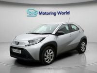 Used Toyota Aygo X PURE 72 HP (52 kW) 2023 Silver SUV