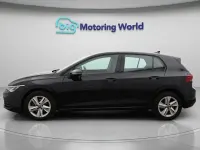 Usado VW Golf VIII S 115 CV (84 kW) 2022 Negro Utilitario