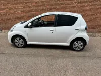Used Toyota Aygo Style 2014 White Hatchback