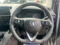 Used Vauxhall Combo Edition 100 HP (73 kW) 2020 Grey MPV