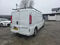 Gebraucht Vauxhall Vivaro Sportive 115 PS (84 kW) 2013 Weiß Van / Kleinbus