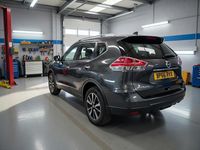 Used Nissan X-Trail N-Vision 163 HP (119 kW) 2016 Green SUV