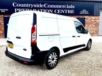 Used Ford Transit Connect 100 HP (73 kW) 2020 White MPV