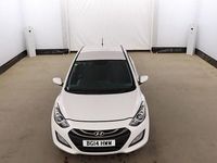 Used Hyundai i30 Active 110 HP (80 kW) 2014 White Hatchback