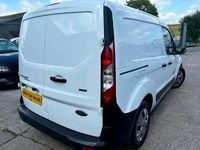 Usado Ford Transit Connect 100 HP (73 kW) 2018 Branco Monovolume