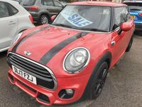 Used Mini Cooper Hatch 136 HP (100 kW) 2017 Red Hatchback