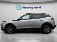 Begagnad Peugeot 2008 Active+ 100 HK (73 kW) 2023 Grå SUV