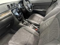 Used Suzuki Vitara 129 HP (94 kW) 2025 Black SUV