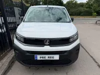New Vauxhall Combo 100 HP (73 kW) 2026 White MPV