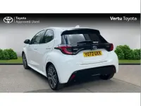 Second-hand Toyota Yaris Hybrid 116 CP (85 kW) 2022 Alb Hatchback