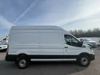Usado Ford Transit 130 HP (95 kW) 2022 Branco Van