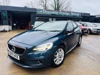Used Volvo V40 Pro 120 HP (88 kW) 2017 Blue Hatchback