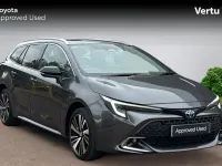 Used Toyota Corolla Design 140 HP (102 kW) 2025 Decuma grey (metallic paint) Estate