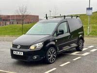 Begagnad VW Caddy Highline 102 HK (75 kW) 2014 Svart Minibuss