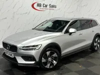 Used Volvo V60 CC Plus 190 HP (139 kW) 2020 Silver Estate