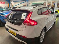 Used Volvo V40 Pro 2017 White Hatchback