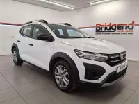 Used Dacia Sandero Essentiel 2022 White Hatchback