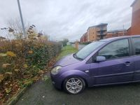 Usado Ford Fiesta Ghia 2008 Mauve Citadino