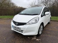 Used Honda Jazz ES 2015 White Hatchback