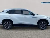 Used MG HS Trophy 170 HP (125 kW) 2025 Solid  white pearl SUV