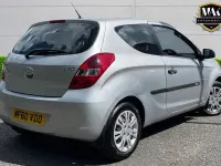 Used Hyundai i20 Classic 78 HP (57 kW) 2010 Silver Hatchback