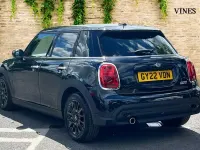 Używany Mini Cooper Classic 134 KM (98 kW) 2022 Czarny Hatchback