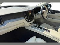 Used Volvo XC60 Plus 247 HP (181 kW) 2024 Blue SUV