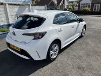 Used Toyota Corolla 122 HP (89 kW) 2019 White Hatchback