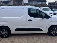 Used Citroën Berlingo 2019 White MPV