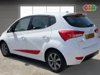 Used Hyundai ix20 SE 125 HP (91 kW) 2016 White Hatchback