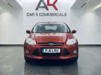 Usado Ford Focus Titanium X 115 HP (84 kW) 2011 Vermelho Citadino