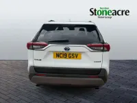 Used Toyota RAV4 218 HP (160 kW) 2019 White SUV