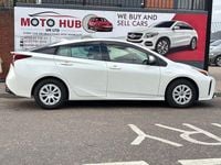 Used Toyota Prius 2024 White Hatchback