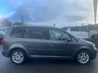 Begagnad VW Touran SE 105 HK (77 kW) 2014 Grå Minibuss