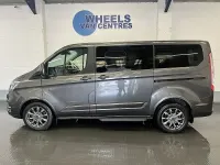 Begagnad Ford Tourneo Custom Titanium X 2022 Grå Van