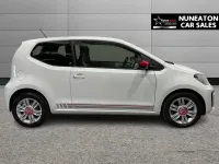 Used VW up! Beats 90 HP (66 kW) 2018 White Hatchback