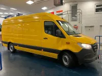 Used Mercedes Sprinter Progressive 143 HP (105 kW) 2020 Yellow Van